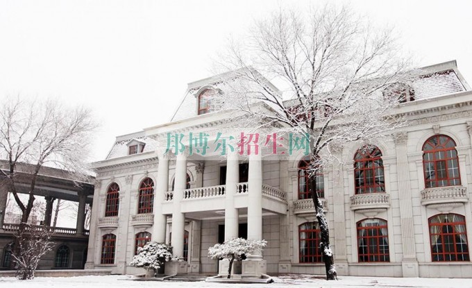 山東圣翰財貿職業(yè)學院招生辦聯(lián)系電話