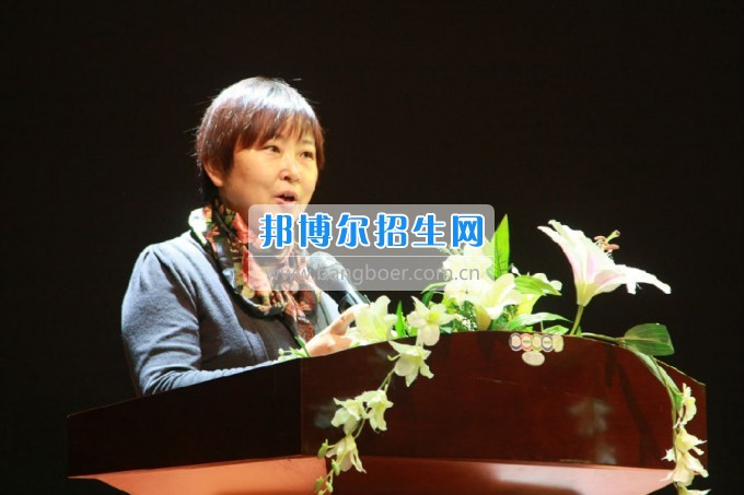 貴陽幼兒師范學校校本培訓拉開新學期序幕，2017擼起袖子加油干！