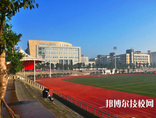 重慶渝中高級職業(yè)學(xué)校2020年報名條件、招生要求、招生對象