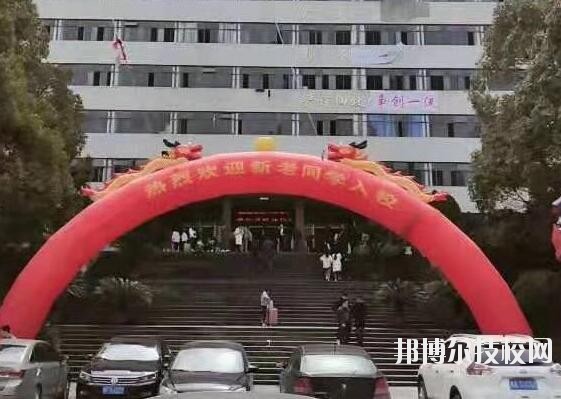 貴陽(yáng)精工科技學(xué)校2020年學(xué)費(fèi)、收費(fèi)多少