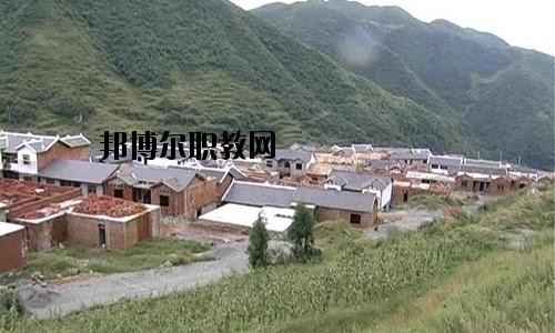 納雍中等職業(yè)學(xué)校2020年報(bào)名條件、招生要求、招生對(duì)象
