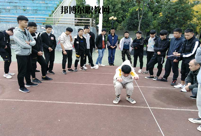 勉縣職業(yè)教育中心2020年報(bào)名條件、招生要求、招生對象 