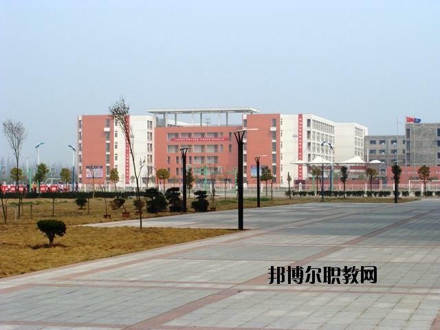 崇仁職業(yè)教育中心2020年報(bào)名條件、招生要求、招生對(duì)象 