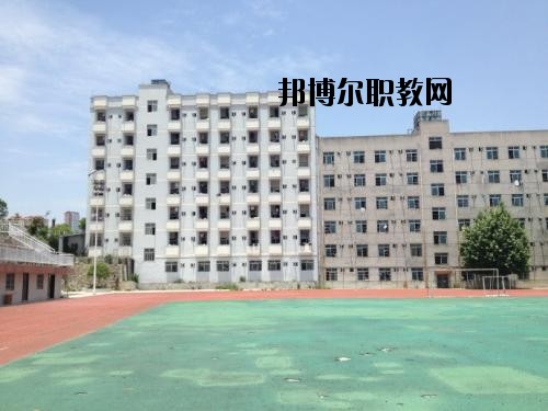 貴州省電子工業(yè)學(xué)校2020年報(bào)名條件、招生要求、招生對(duì)象