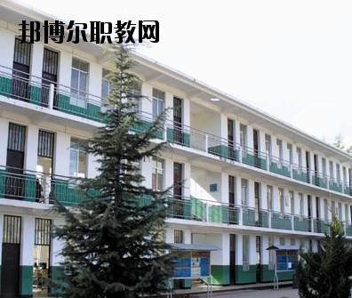雙柏縣職業(yè)高級(jí)中學(xué)2020年報(bào)名條件、招生要求、招生對(duì)象