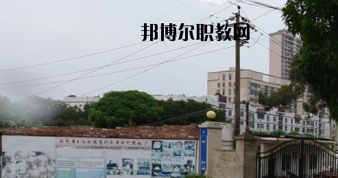 南寧民族歌舞藝術(shù)職業(yè)技術(shù)學(xué)校怎么樣、好不好