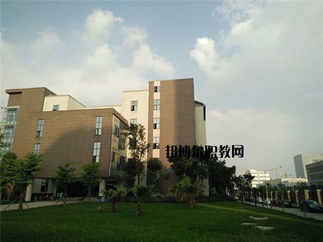 四川省自貢倍樂職業(yè)技術(shù)學(xué)校2020年報(bào)名條件、招生要求、招生對(duì)象