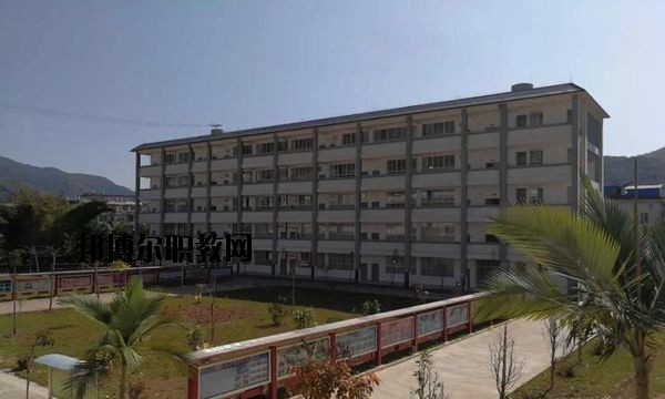 瀾滄縣職業(yè)高級中學(xué)2020年學(xué)費(fèi)、收費(fèi)多少