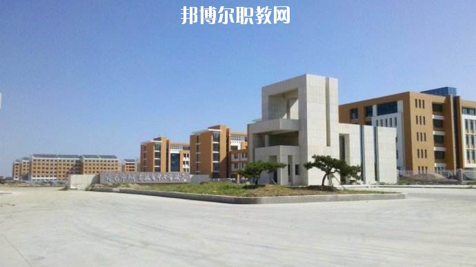 確山縣職業(yè)教育中心2021年報(bào)名條件、招生要求、招生對(duì)象