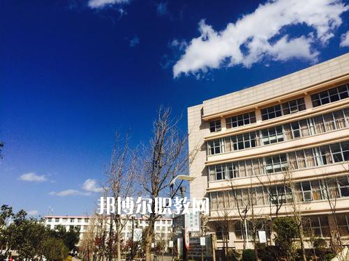 云南林業(yè)學(xué)校2021年報名條件、招生要求、招生對象