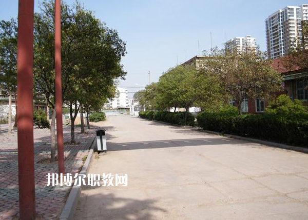 昭通衛(wèi)生學(xué)校2022年報名條件、招生要求、招生對象
