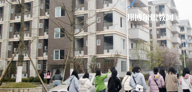 南充工貿(mào)科技職業(yè)學(xué)校怎么樣、好不好