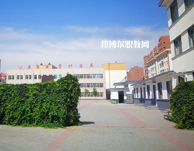 赤峰衛(wèi)生學(xué)校2022年報(bào)名條件、招生要求、招生對(duì)象