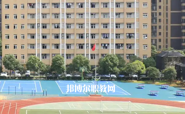 武漢助產(chǎn)學(xué)校2022年報(bào)名條件、招生要求、招生對(duì)象