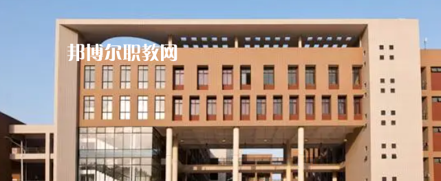福州高職?？圃盒Ｅ琶?8強