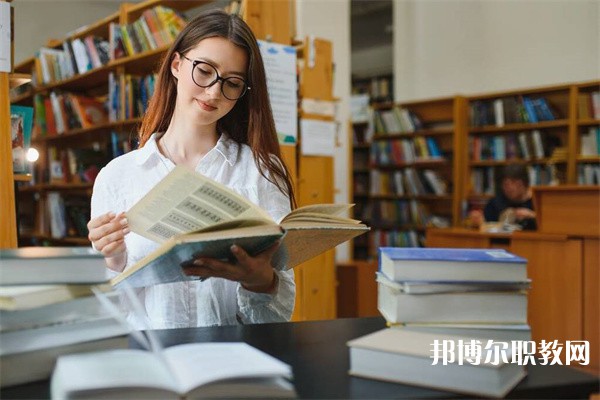 四川哪里的技工學校能讀電梯工程技術專業(yè)